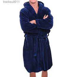 Men's Robes Solid Color Sleepwear Men Bathrobe Belt Flannel Pajamas Bath Robe Pockets Warm Men Hooded Nightgown Cardigan Homewear L231130