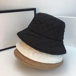 Berets Fisherman Hat For Men Women Autumn Winter Thicken Outdoor Warm Ultra Light Diamond Grid Fashion Bucket Caps Panama