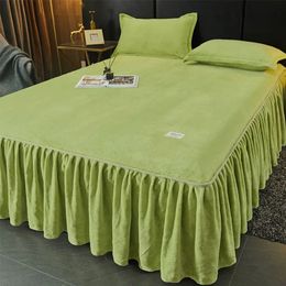Bed Skirt Warm Winter Solid ColorThick Milk Velvet Bed Skirt With Elastic Hemline Bedspread And Anti Slip Large Twin Bed Skirt /180/200 231130
