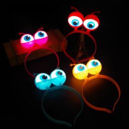 Halloween LED Flashing Alien Headband Light-Up Eyeballs Hair Band Glow Party Supplies LED toys YH1385318n