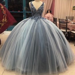 Mexico Grey Blue V-Neck Ball Gown Quinceanera Dress For Girls Flower Beaded Crystal Birthday Party Gowns Sweet 16 vestidos de 15