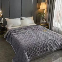 Bed Skirt Solid Color Soft Velvet Quilted Bed Cover Blanket Short Plush Sofa Towel King Queen Size Anti-slip Bed Sheet 270x230cm Bedspread 231129