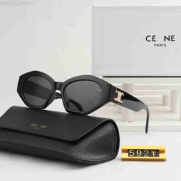 Sunglasses designer Designers sunglasses Luxury For Women Unisex Goggle summer Beach Sun Glasses Retro Frame Polarised light UV400 With Box I2PE