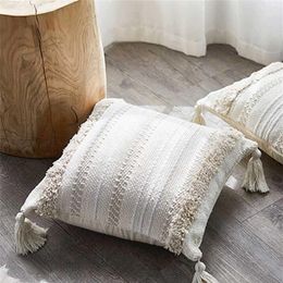 European Style Four-corner Lace Tassel Cushion Office Lumbar Pillow Cotton Tufted Custom Sofa Pillowcase Chair Pad 211229252g