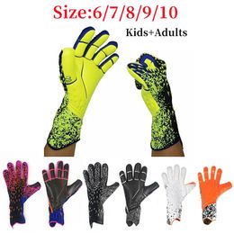 Sports Gloves Professional Goalkeeper Gloves Adults Kids Football Latex Thickened Protection Goalkeeper Soccer Sports Football Goalie Gloves 231130