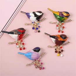 Brooches Fashion Bird Brooch Pins Multicolor Enamel Rhinestone Animal For Women Scarf Suit Badges Year Christmas Jewelry