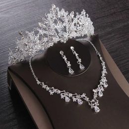 Wedding Crown Tiara Bridal Headpiece Hair Accessories Bride Princess Crown Tiaras and Crowns Wedding Crystal Headband X06253323
