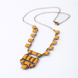 Choker N00399 Women Imitation Factory Wholesale Price High Quality Fashion Gold Colour 2023 Yellow Pendant Bib Necklace