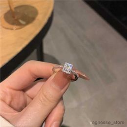 Band Rings Luxury Classic Wedding Engagement Rings for Women Square Lucky Ring Personality Stainless Steel Rings Charm Jewellery R231130