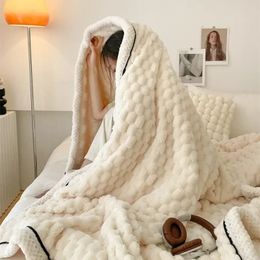Blankets Winter Fluffy Plush Throw Blanket Solid Colour Comfortable Adult Bed Quilt Soft Warm Bed Linen Bedspread for Sofa Bedroom 231129