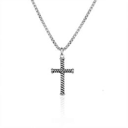 Cross Pendant Chain Necklace Designers Men Necklaces Gold Silver Hip Hop Jewelry Women Jewelrys Thread Pendants Style191b