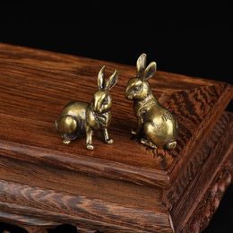 1 Pair Antique Copper Zodiac Lucky Rabbit Statue Ornaments Vintage Solid Brass Animal Miniature Figurine Tea Pet Desk Decoration Y282m