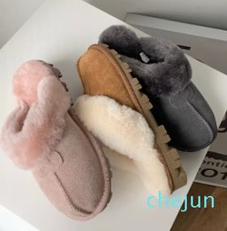 designer slippers Winter femmes mules flat fur downy slides Sheepskin Shearling slipper cowhide