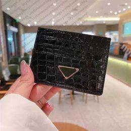 Card Holders holders designers triangular bag purse Whole Fashion Credit Woman Cards Holder Mini Wallet Genuine Leather Men ke202G