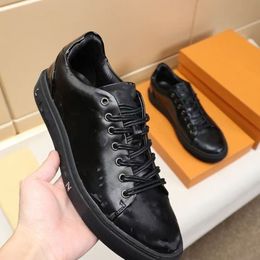 luxury designer shoes casual sneakers breathable Calfskin with floral embellished rubber outsole very nice mkjly0000009