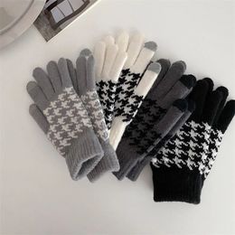 Five Fingers Gloves Arrive Casual Thick Warm Unisex Autumn Winter Skiing Touch Screen Useful Fashion Students hand 231130