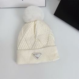 Marca de luxo designer gorro de malha chapéus moda malha chapéu de inverno feminino meninas moda versátil casual brimless chapéus quentes cashmere chapéus dropshipping