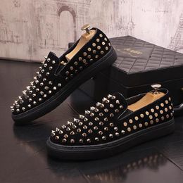 New Trendy Mens Designer Studded Rivet Gentleman Dress Shoes Homecoming Male Wedding Prom Sapato Social Masculino 10A41
