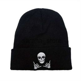 Beanie/Skull Caps Winter Hat Men Knitted Hat Fashion Pullover Hat Casual Sports Warm Thick Winter Cap Stretch Women Cap White Black Hat Unisex J231130