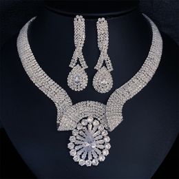 Pendant Necklaces Fashion Necklace Earring Set Jewelry Exquisite Luxury Bridal Wedding Party Crystal Accessories 231130