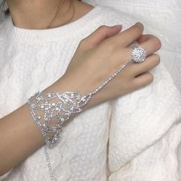 Link Bracelets Luxury Rhinestone Flower Bridal Bracelet Finger Ring Back Chain Wedding Crystal Wrapped