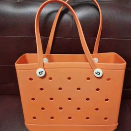 Tinta unita Fashion Large Beach Basket Borse Summer EVA Basket Donna Grande capacità Beach Pouch Hole Totes Hobo Pocket Hoppet 230201 230201