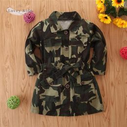 Jackets 2023 Autumn Winter Baby Girl Costs 1-7Y Fashion Denim Lapel Long Sleeve With Belt Pockets Camouflage Color Jacket