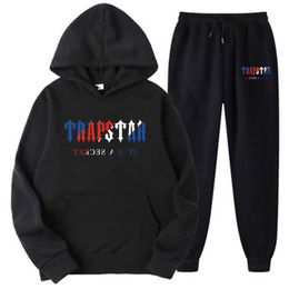 Mens Tracksuits Brand Trapstar Printed Sportswear Set Twopiece Loose Hoodie Sweatshirt Pants Cover Jogging 230131