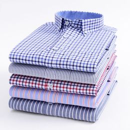 Mens Casual Shirts Mens Striped Plaid Oxford Long Sleeve Shirt Spinning Casual Comfortable Breathable Collar Button Design Slim Male Business Dress 230202