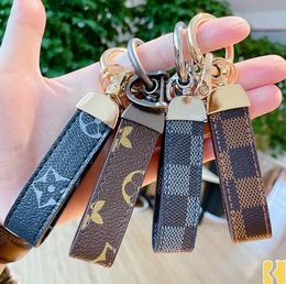 20style Luxury Car Keychain Bag Pendant Charm Jewellery Flower Key Ring Holder Women Men Gifts Fashion PU Leather Animal Key Chain Accessories