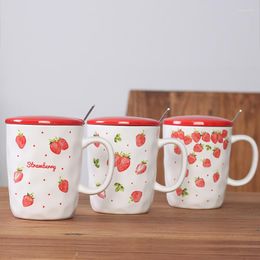 Mugs Creative Strawberry Mug Water Cup Simple Ceramic Breakfast Coffee Cute Gift Tea Cups Kawaii