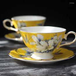 Cups Saucers European Pastoral Coffee Cup And Saucer Set Creative Ceramic Hand-painted Flowers English Afternoon Tea Office Drinkware