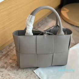 2023 new fashion women arco handbag 2leather quality top handbag genuine leather handbag bat clutch wallet