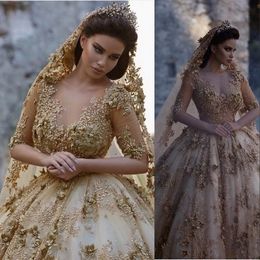 2023 Gold A linha Vestidos de noiva Jóia de jóia Mangas meio 3D Flores florais de renda Cristal