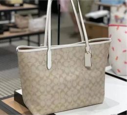 2025 Hot Sell Classic Fashion Style Lady Shoulder handbag bag women Totes bags come with tag and dust bag