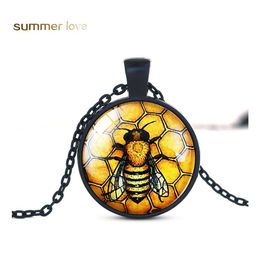 Pendant Necklaces Creative Bees Pattern Necklace Glass Cabochon Fashion Jewellery Black Chain Statement Gift For Women Drop Delivery Pe Ot2Tq