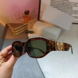 Top Sonnenbrille für Mann Frau Sonnenbrille Unisex Designer Goggle Beach Sonnenbrille Retro kleiner Rahmen Luxus -Design UV400 mit Box 4361