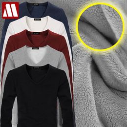 Men's T-Shirts High Quality Autumn Winter Mens Warm Thermal tshirt Man Long Sleeve Casual V Neck Velvet Thick Plus Thick T-Shirt Male Tees 230203