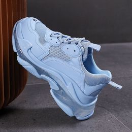 Triple S Beige Sneaker Sneaker Chunky обувь роскошные толстые дно папа обувь нового цвета повседневная обувь коробка включена в продажу на открытом воздухе Su21