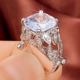 Solitaire Ring Aesthetic Pear Side Design Women Rings Newly Designed Engagement Wedding Bands cessories Party Luxury Trendy Jewellery Y2302