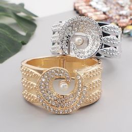 Bangle Luxury Stainless Steel Bracelet Women's And Men's Pearls Flower Stainles Jewellery