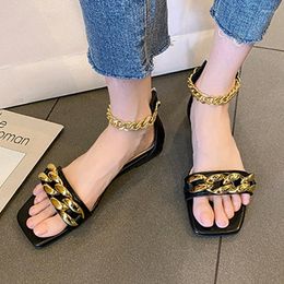 Sandals McCkle Women's Square Metal Metale Chain Shoes Flat Ladies 2023 Summer Fashion Comfort Woman Sandal