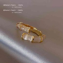 Design Opals Bambusform Gold einstellbare offene Ringe Korean Fashion Schmuckparty Luxus -Accessoire f￼r Frauen Girls Geschenk