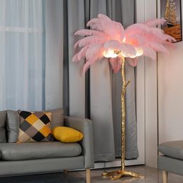 Floor Lamps Fashion LED Lamp Living Room Indoor Palm Tree Shaped Ostrich Feather Luminaire Copper Resin Tripot Standing