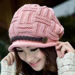 Berets Ladies Winter Outdoor Warm Wool Cap Plus Velvet Thick Cotton Hat Windproof And Cold Light Casual Comfortable Lining