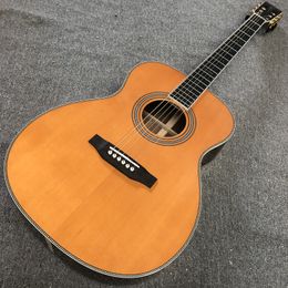 Custom guitar, solid spruce top, ebony fingerboard and bridge, rosewood sides and back. 39 "OM high-quality 42 series acoustic guitars