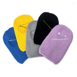 Berets Elastic Windproof Winter Hat Smile Pattern Knitted Hats For Adult Kids Keep Ear Warm Fluffy Cold Weather Supplies