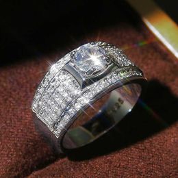 Solitärring, wunderschöner Herren-Hochzeitsring, brillanter kubischer Zirkon, edles Zubehör für Männer, klassischer Schmuck, Marke Luxus, Verlobung, Y2302