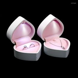 Jewelry Pouches Luxury Heart Shaped LED Light Wedding Ring Pendant Box Display Storage Decoration Birthday Gift