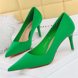 Dress Shoes 2022 Women 7.5cm 10.5cm High Heels Scarpins Pumps Lady Plus Size Green Purple Fetish Wedding Bridal Low Heels Silk Satin Shoes G230130